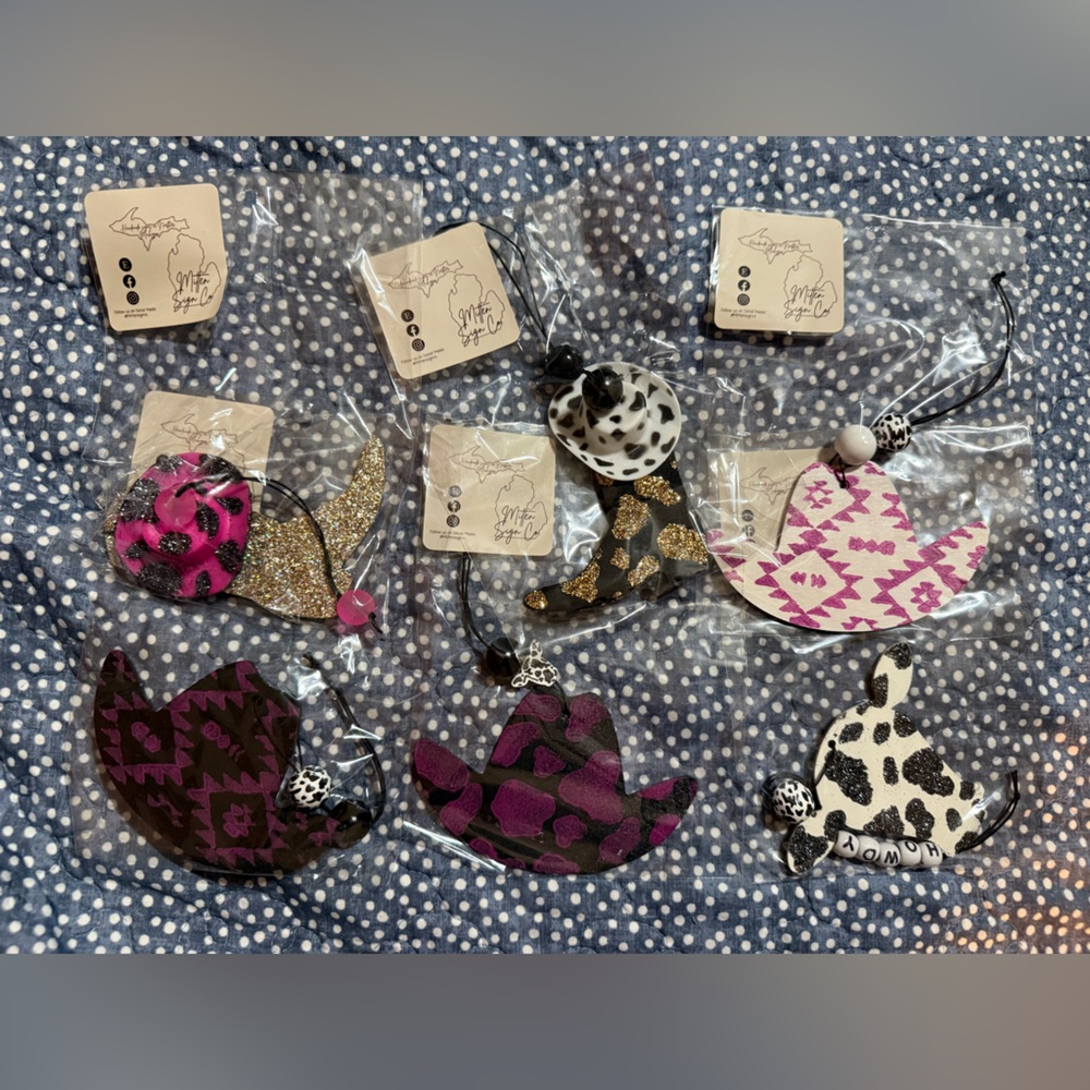 Western Rearview Mirror Hangers